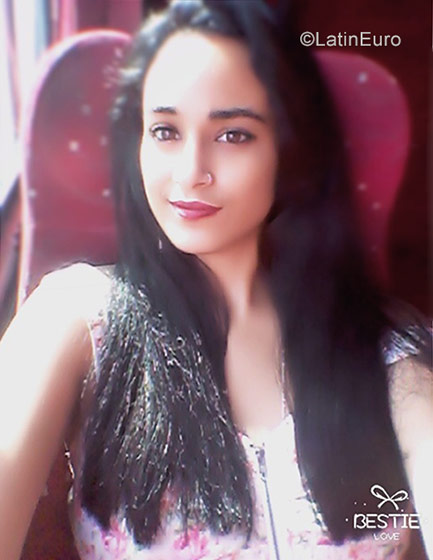 Date this lovely Cuba girl Maidaly from La Habana CU542