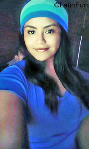 Date this foxy Venezuela girl Roxana from villa bruzual VE2510