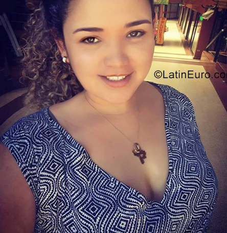 Date this sensual Chile girl Novelkis from Vina Del Mar CL139