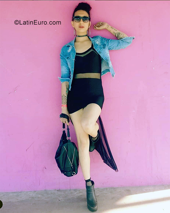 Date this hot Argentina girl Gala from Buenos Aires AR207