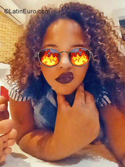 Date this good-looking Brazil girl Ana Clara from Rio de Janeiro BR10891