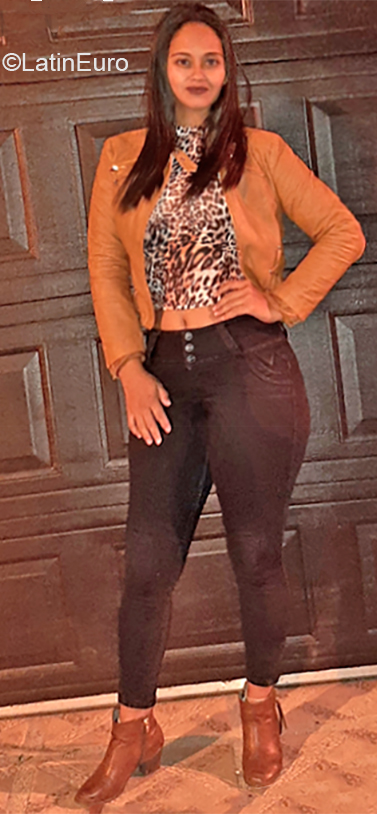 Date this exotic Costa Rica girl Amanda from Heredia CR374