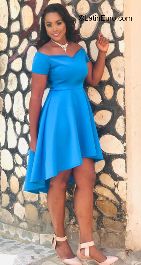 Date this passionate Colombia girl Johanny from San Cristobal CO25938