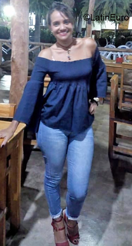 Date this sensual Colombia girl Pati from Santa Marta CO25940