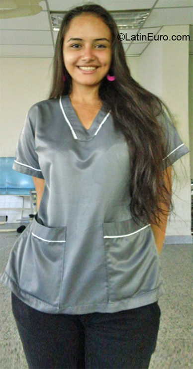 Date this stunning Venezuela girl Nicar from San Fernando VE2694