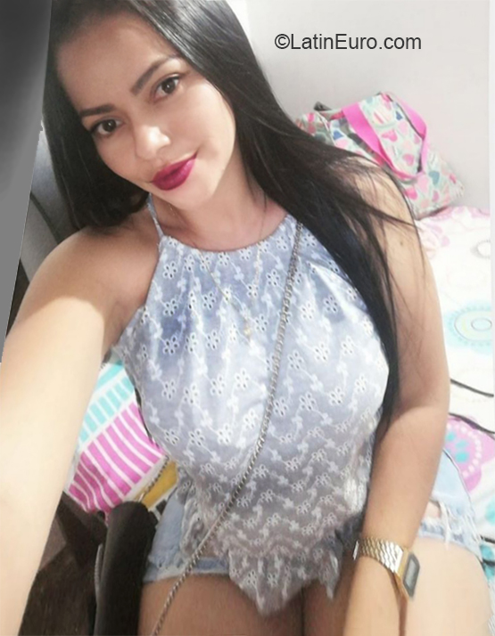 Date this delightful Colombia girl Yasmin from Medellin CO26126