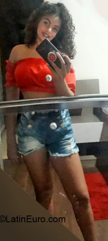 Date this passionate Brazil girl Isabela from Porto Alegre BR10940