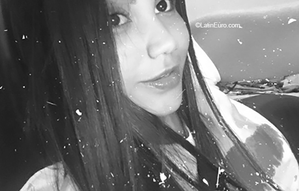 Date this sensual Colombia girl Katerine from Bogota CO26193