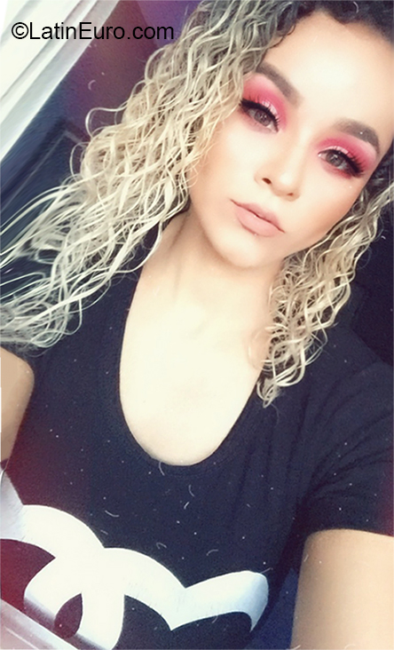 Date this lovely Brazil girl Paloma from Sao Paulo BR10949