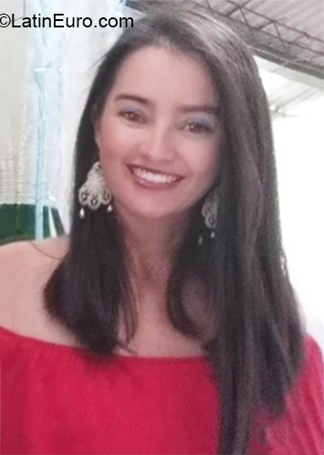 Date this passionate Colombia girl Daniela from Pitalito CO26672
