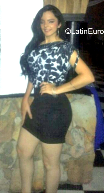 Date this happy Venezuela girl Yurany from San Cristobal DO36630