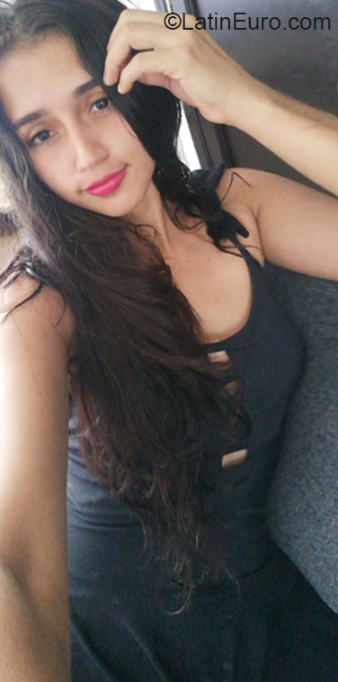 Date this passionate Colombia girl Marcela from Cucuta CO26327