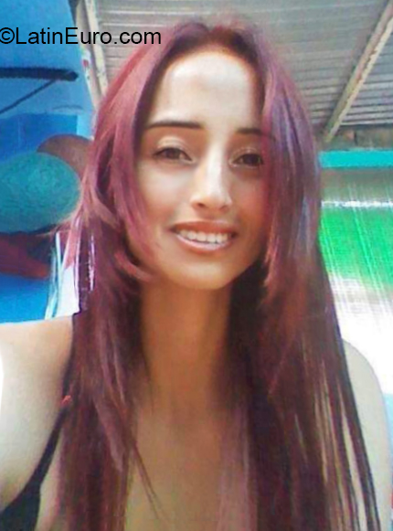Date this charming Colombia girl Melissa from Bogota CO26365