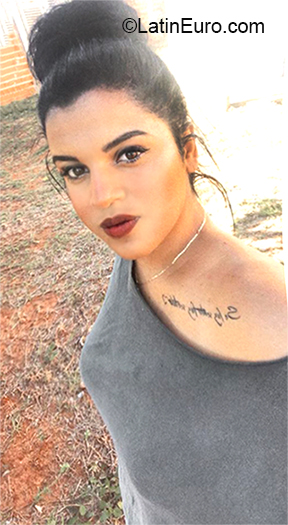 Date this fun Brazil girl Yasmin from Santo Expedito BR10969