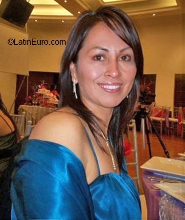 Date this gorgeous Colombia girl Rubi from Bogota CO26387