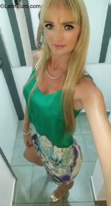 Date this athletic Argentina girl Lilian from Posadas AR289