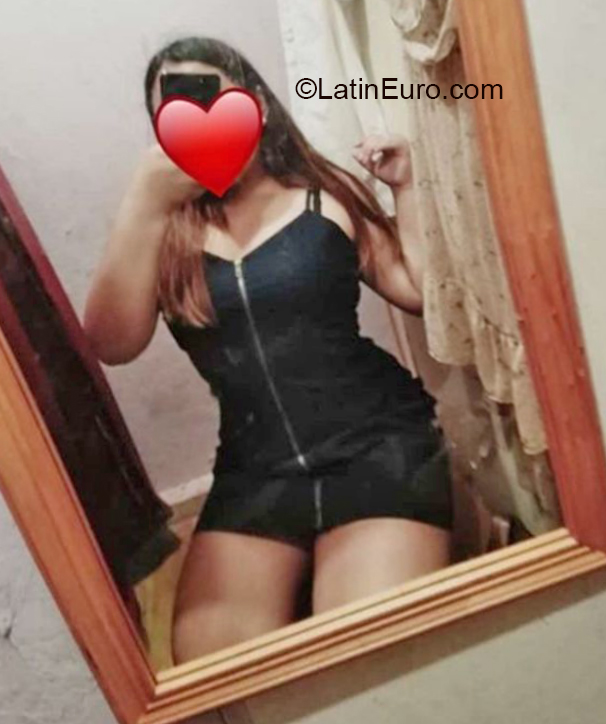 Date this hot Chile girl Antonella from Quellon CL154