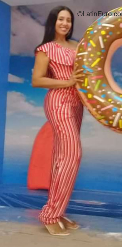 Date this gorgeous Brazil girl Fabi from Belem BR10993