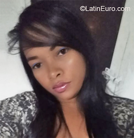Date this tall Colombia girl Yeliza from Cartagena CO26476