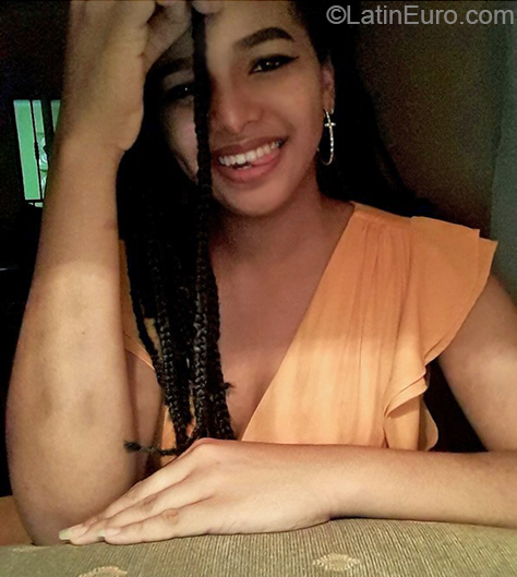 Date this stunning Dominican Republic girl Ashley from San Francisco de Macoris DO36982