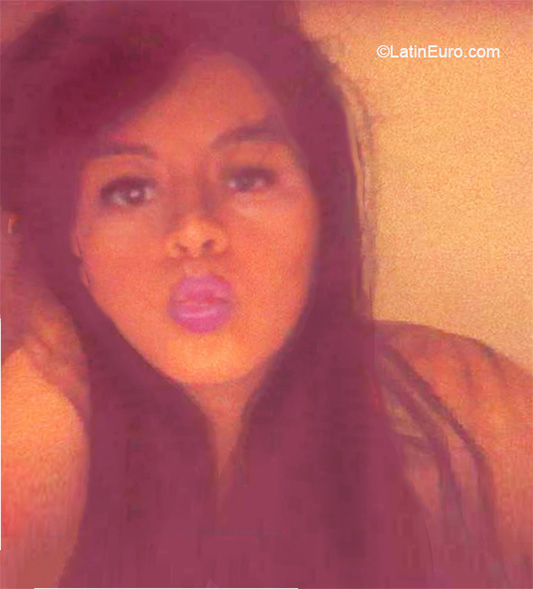 Date this lovely Peru girl Claudia from Chicayo PE1483