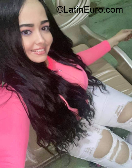 Date this young Dominican Republic girl Yorlenny from Santo Domingo DO40350