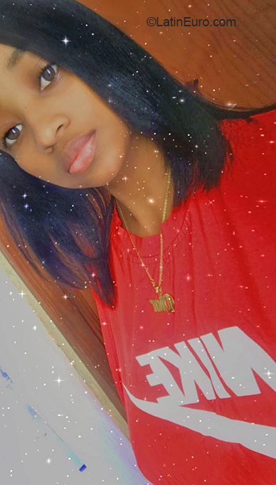 Date this nice looking Dominican Republic girl Ada from San pedro de macoris DO37258