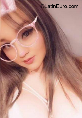 Date this hard body Colombia girl Paola from Bogota CO26707