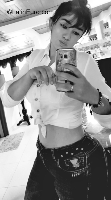 Date this lovely Colombia girl Paola andrea from Pereira CO26714