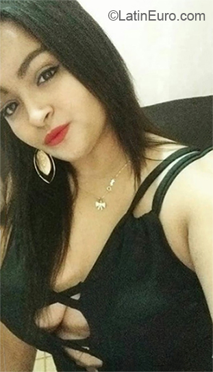 Date this delightful Brazil girl Grazielly from Campo Grande BR11038