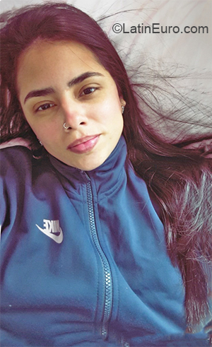 Date this voluptuous Brazil girl Caroline from Rio de Janeiro BR11045