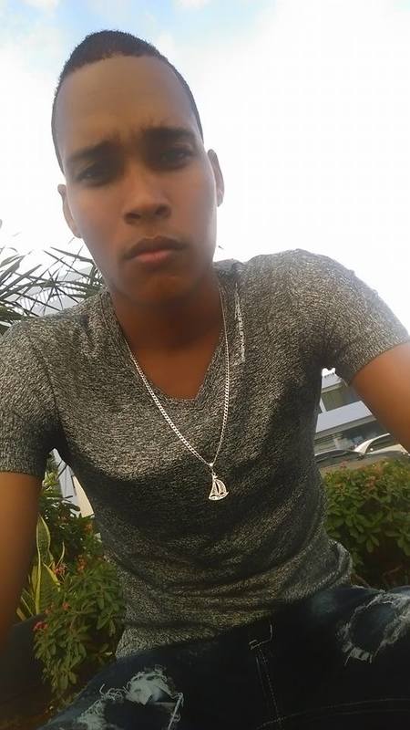Date this young Dominican Republic man Angel from España DO37534