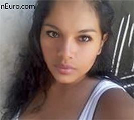 Date this nice looking Ecuador girl Nathaly from Ecuador EC442