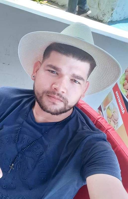 Date this fun Ecuador man Paul Benitez from Manta EC443