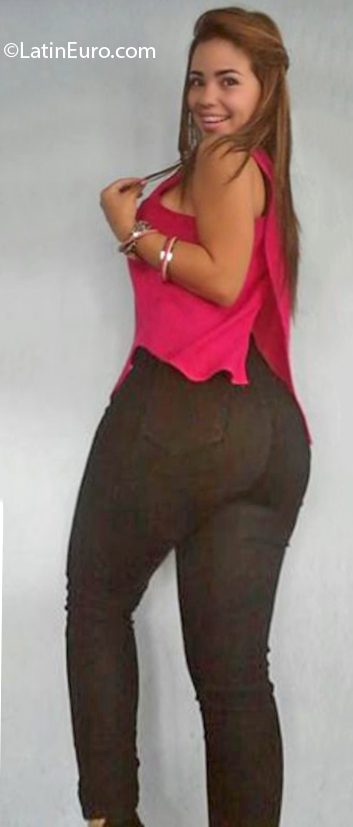 Date this beautiful Venezuela girl Xiomara from Barinas VE3033
