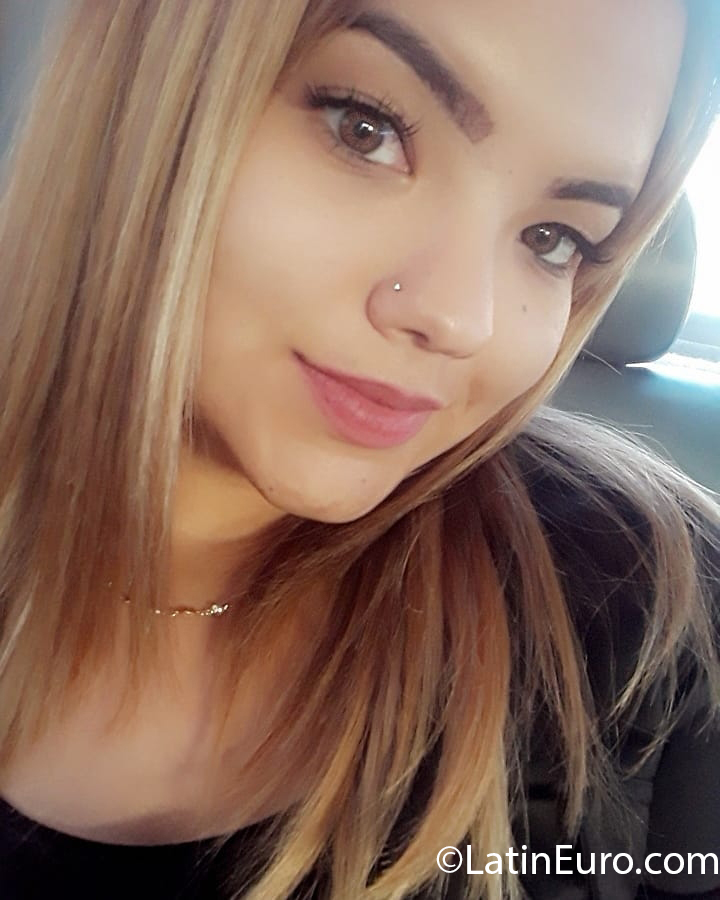 Date this cute Venezuela girl Andrea from Miranda VE3034