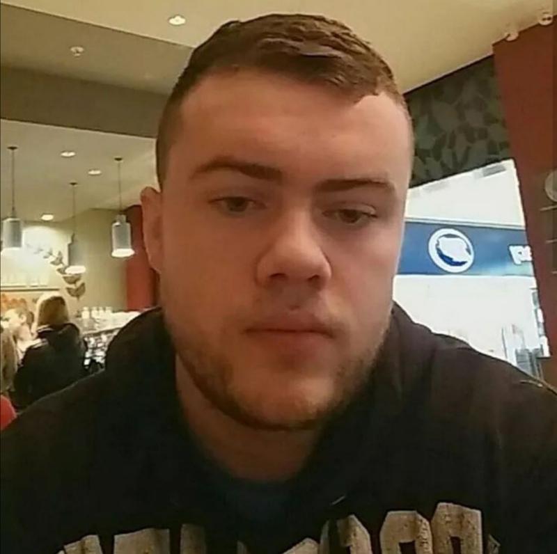 Date this athletic United Kingdom man Aaron from Belfast GB1015