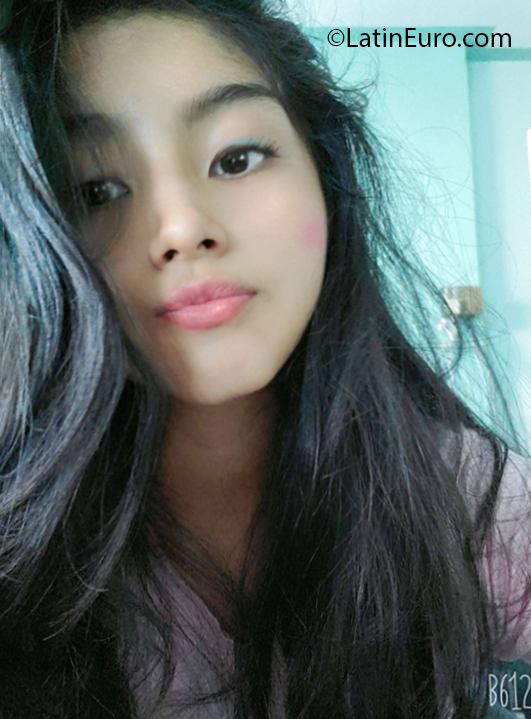 Date this funny Ecuador girl Julesy from Santo Domingo de los Tsachilas EC451