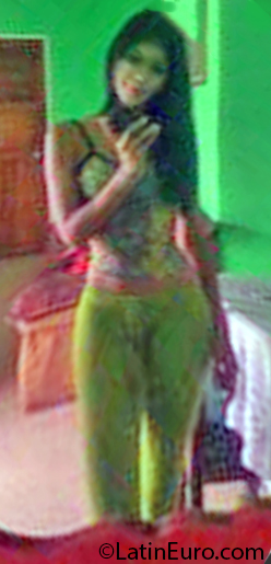 Date this good-looking Venezuela girl Marian from Caracas VE3082