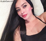 attractive Colombia girl Natalia from Bogota CO27048