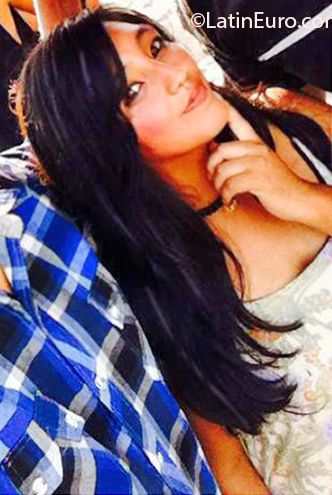 Date this nice looking Peru girl Kelita from Lima PE1528