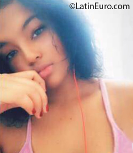 Date this gorgeous Dominican Republic girl Manelik from La romana DO37773