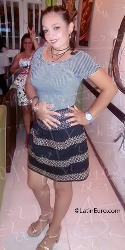 Date this hard body Colombia girl Melissa from San Jose del Guaviare CO27097