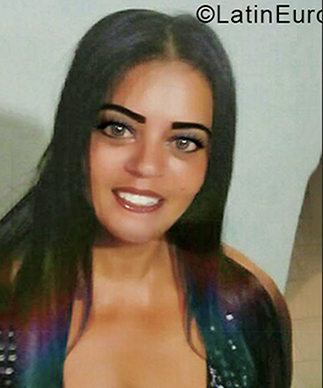 Date this stunning Venezuela girl Aztilay from Guaicaipuro VE3181