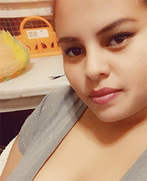 Date this nice looking Ecuador girl Indrid from Guayaquil EC467