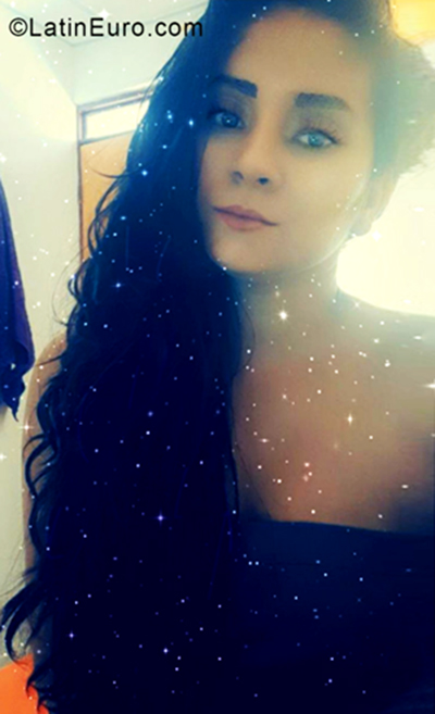 Date this cute Colombia girl Maira from Neiva CO27121