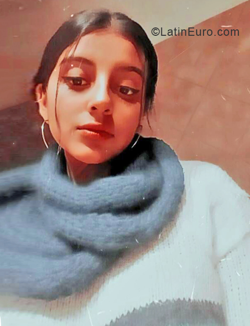 Date this happy Argentina girl Pilar from Salta AR385