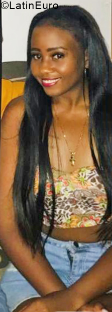Date this georgeous Colombia girl Desteni from Cali CO27160