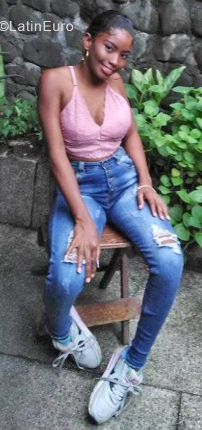 Date this exotic Colombia girl Jasy from Cali CO27188