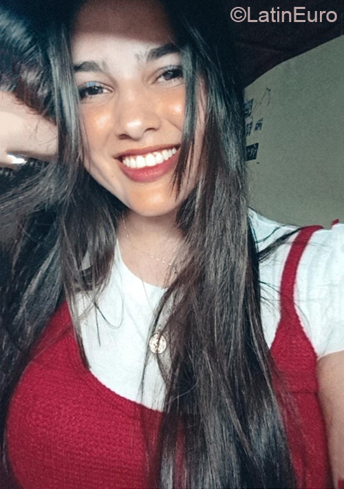 Date this nice looking Argentina girl Emma from Obera AR392